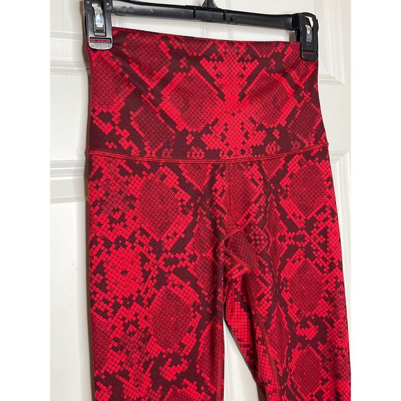 Lululemon Wunder Under Size 4 Leggings Ziggy Snake Red Tide Cranberry - Picture 4 of 9